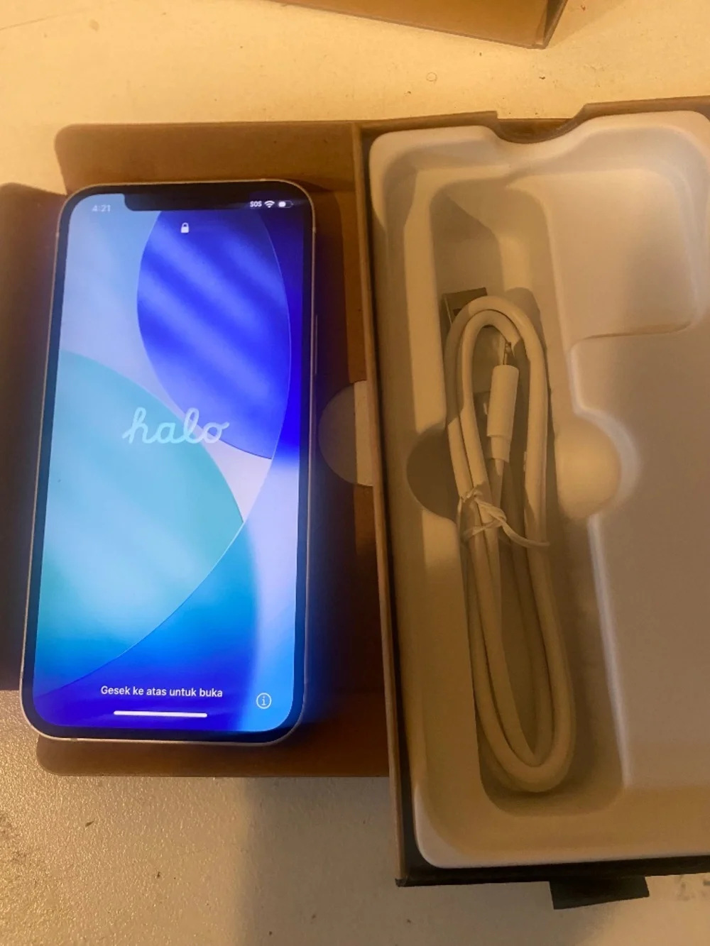iPhone 12 (64 GB) UNLOCKED